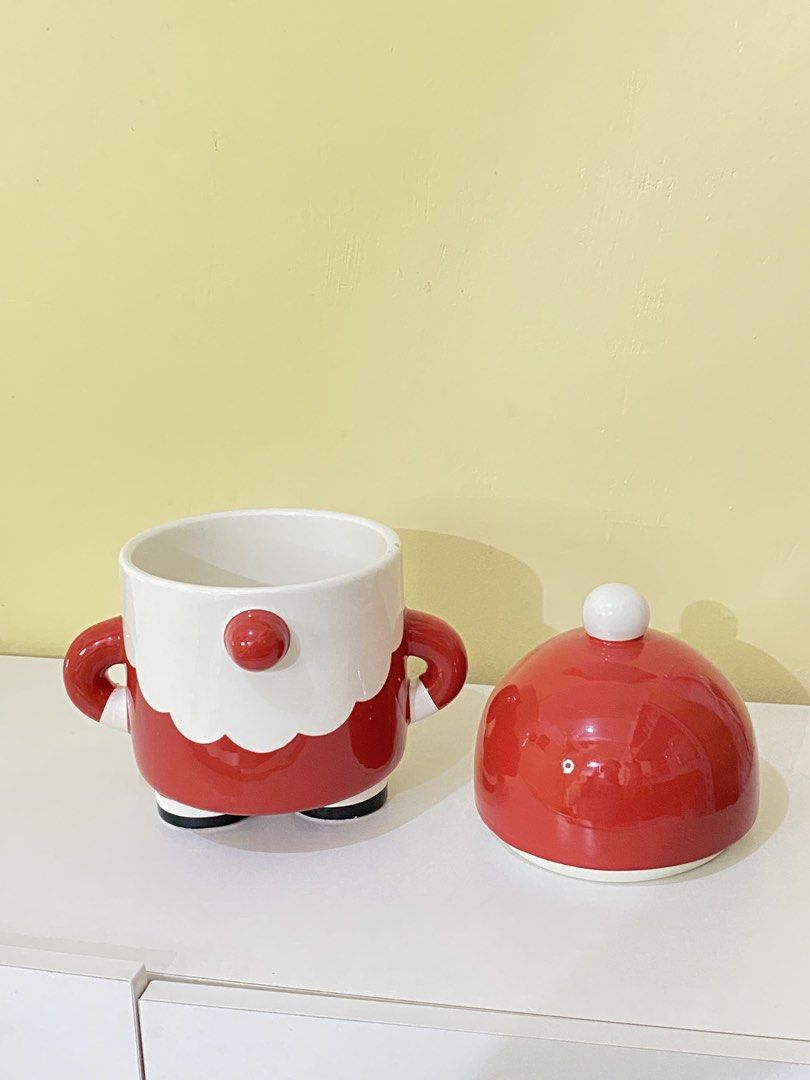 CHRISTMAS SANTA CANISTER/COOKIE JAR (Category: Other Kitchenware & Tableware) located in Dasmarinas. Submitted by hannah.oakph (Listing ID 1461825600, Image 2). Description: .