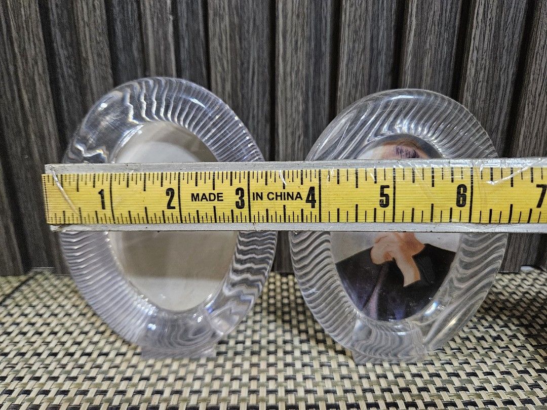 Clear Oval Photo Frames (Set of 2) (Category: Frames & Pictures) located in Rizal. Submitted by cherry_garcia (Listing ID 1461895708, Image 2). Description: - Set of 2 clear oval photo frames - Features a ribbed texture around the edge - Each frame has a small base for upright display - Ideal for showcasing memories on desks, shelves, or tables.