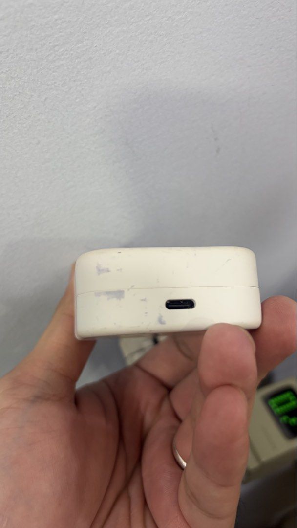 CMF Buds Pro 2 (Category: Earphones) located in Quezon City. Submitted by lennartodavinciiiii (Listing ID 1461840285, Image 3). Description: CMF Buds Pro 2 Condition 9.5/10 May mga dumi lang but does not affect performance. No box. Unit and standard eartip only Cubao/Makati.