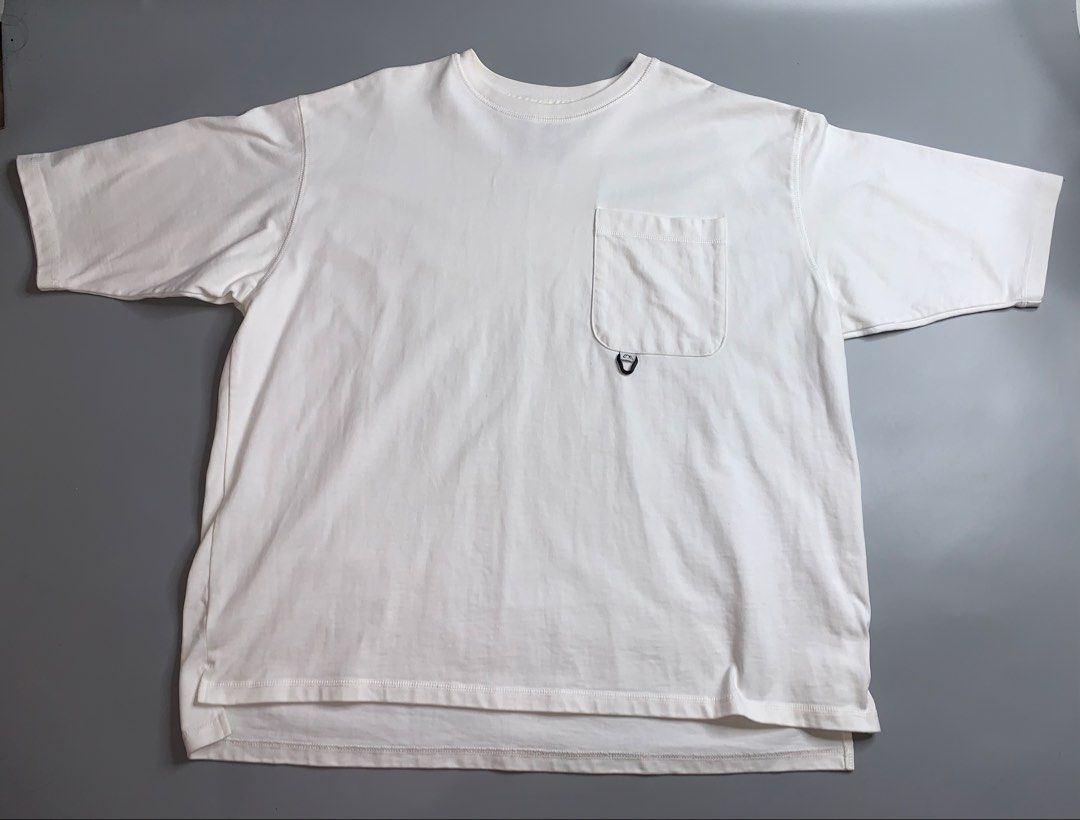 CMF Oversized Tshirt (Category: Tshirts & Polo Shirts ) located in Binan City. Submitted by disqualified_but_undefeated (Listing ID 1461905313, Image 1). Description: CMF Oversized Tshirt Mens Size- Small On tag Chest- 25 inches Shoulder- 22 inches Sleeve length-11.5 inches Waist- 25.5 inches Length- 27.5 inches In Good Condition Please Check Detailed Photos Posted For Your Reference Thankyou!.
