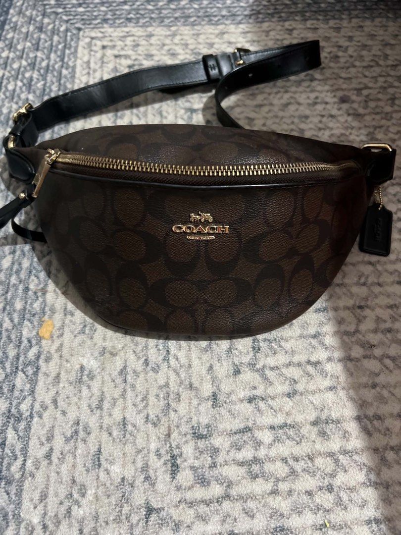 Coach Beltbag (Category: Cross-body Bags) located in Manila. Submitted by swift_tiny_treasure (Listing ID 1461954509, Image 1). Description: .