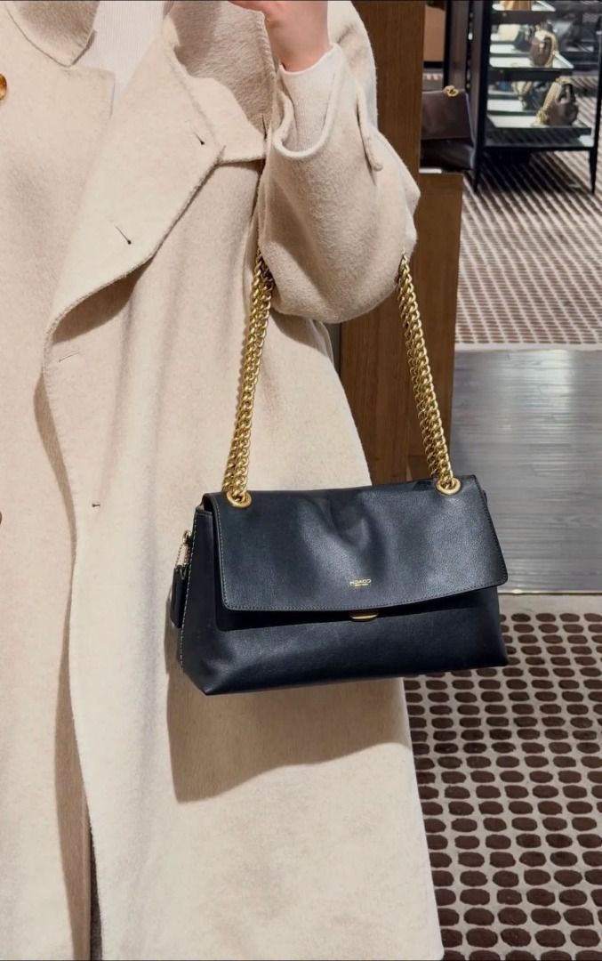 Coach Chelsea Chain Shoulder Bag (Category: Shoulder Bags) located in Manila. Submitted by msddirectfactoryoutlet (Listing ID 1461835063, Image 2). Description: Chelsea Shoulder Bag 30*18*12cm US Grade 100%.