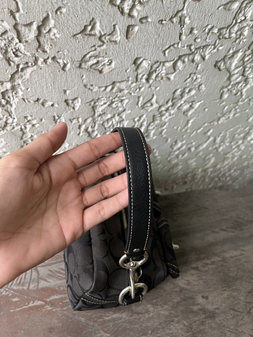 Coach Legacy Mini Turnlock (Category: Luxury Bags & Wallets) located in Manila. Submitted by 4usis (Listing ID 1461836858, Image 2). Description: Details on IG: @fooryousis.