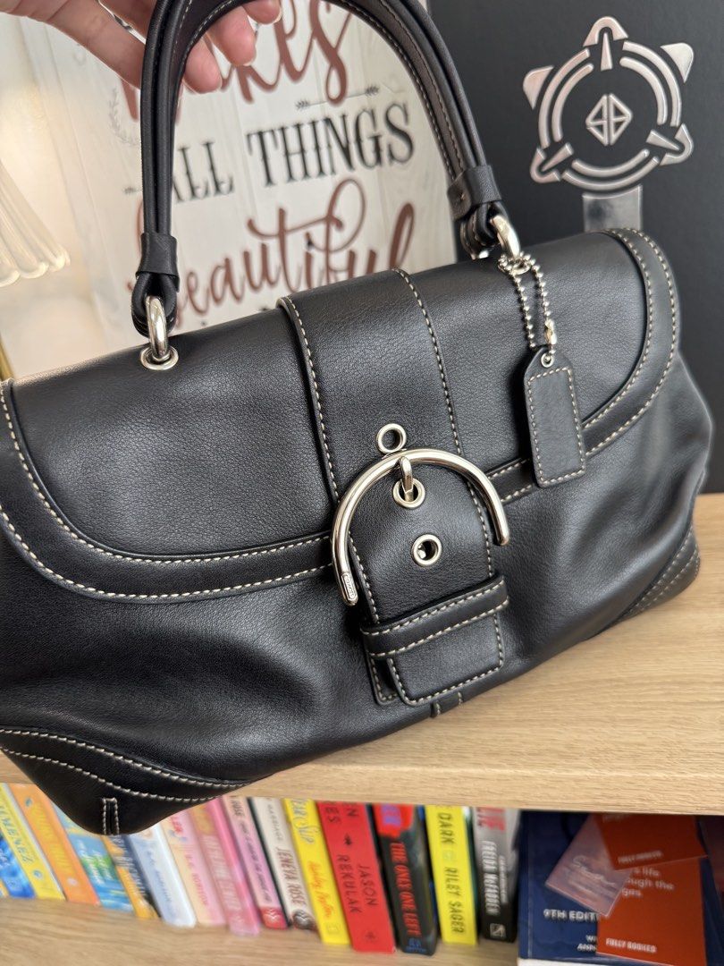 COACH SOHO TOP HANDLE (Category: Luxury Bags & Wallets) located in San Pedro. Submitted by chrizzellebernardino (Listing ID 1461833874, Image 2). Description: 100% guaranteed authentic JAPAN BOUGHT.