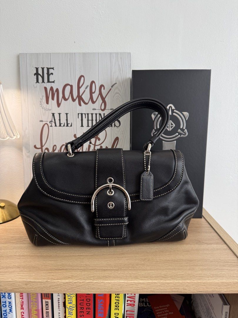 COACH SOHO TOP HANDLE (Category: Luxury Bags & Wallets) located in San Pedro. Submitted by chrizzellebernardino (Listing ID 1461833874, Image 1). Description: 100% guaranteed authentic JAPAN BOUGHT.