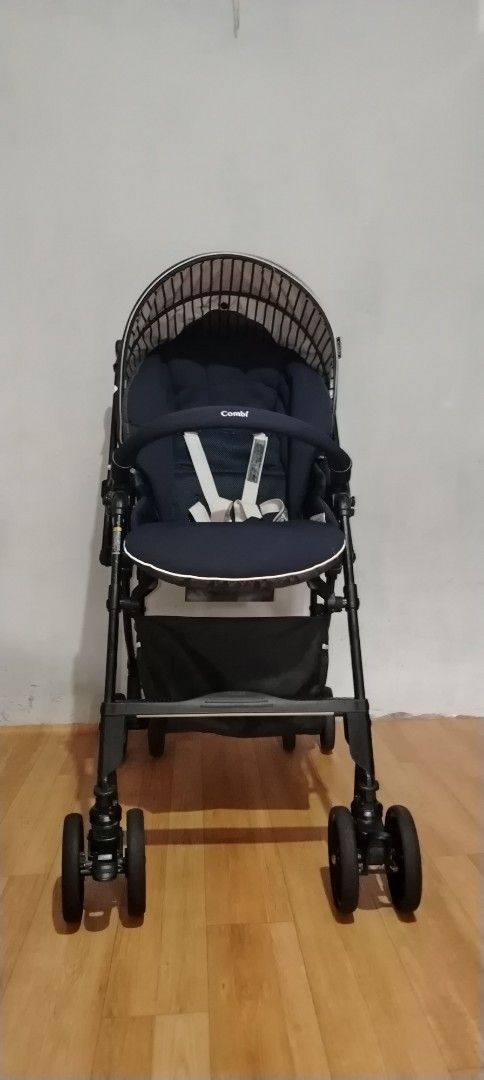 Combi Mechacal Handy (Category: Strollers) located in Dasmarinas. Submitted by sheanne0828 (Listing ID 1461889708, Image 2). Description: ‼️ New Arrival Soafer Niceeeee😍 ‼️ ❤️Combi Mechacal Handy❤️ 💥Good as new condition 💥 No Faded Parts 💥Fully reclinable seat 💥Reversible handle 💥 Bendable handle 💥High seat/one hand open and fold 💥Lightest auto swivel stroller 💥Easy open and fold 💥Clean and ready to use ‼️💥Mine @ 2,999 only💥‼️ 👉👉👉M