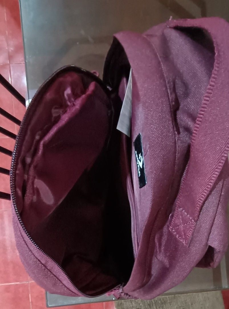Converse All Star Chuck Taylor Go 2 Backpack (Category: Backpacks) located in Imus. Submitted by snapandsketch (Listing ID 1461827563, Image 3). Description: Item is unused Color : Maroon with multiple front pockets padded and adjustable straps with 2 side pockets for tumblers, umbrella or other essentials enough interior space good for students and or everyday use Reason for Selling : Relocation.