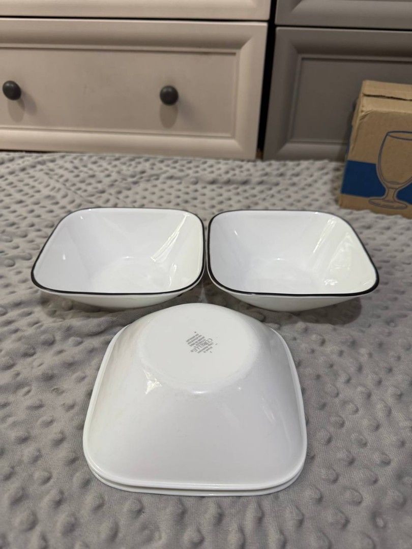 Corelle Dinnerware Set – Plates, Bowls & Glassware (Category: Dinnerware & Cutlery) located in Pateros City. Submitted by collectorcorners (Listing ID 1461816076, Image 3). Description: Corelle Dinnerware Set – Plates, Bowls & Glassware Description CORELLE DINNERWARE SET FOR SALE Pre-owned Corelle dinnerware set. Includes assorted plates and bowls as shown in the photos. Includes: 🍽 Corelle dinner plates 🥣 Corelle bowls 🍽 Assorted Corelle plat