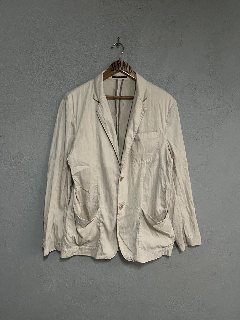 CP Company Blazer (Category: Coats, Jackets and Outerwear) located in Tuguegarao City. Submitted by preowned_curation (Listing ID 1461838620, Image 2). Description: Fits Large (29x21) Missing 1 button on its top collar Off white / Light beige in color Linen look fabric 600 + SF.