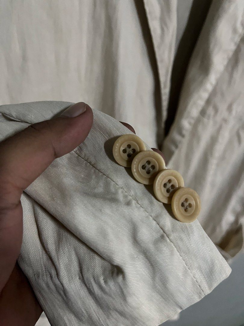 CP Company Blazer (Category: Coats, Jackets and Outerwear) located in Tuguegarao City. Submitted by preowned_curation (Listing ID 1461838620, Image 3). Description: Fits Large (29x21) Missing 1 button on its top collar Off white / Light beige in color Linen look fabric 600 + SF.