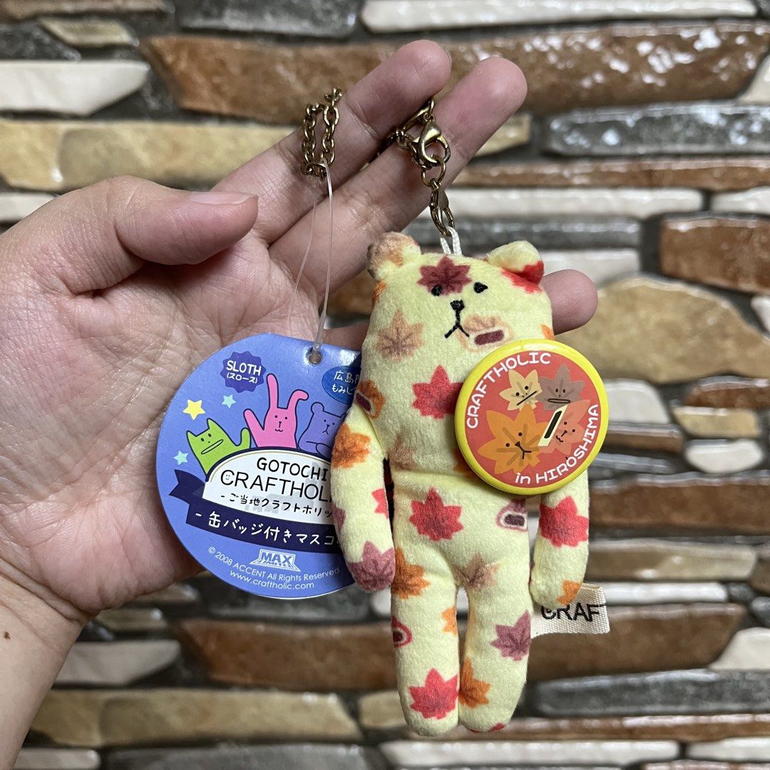 Craftholic Hiroshima Maple Leaf Plush Keychain (Category: Plushies & Soft Toys) located in San Pedro. Submitted by rainyydayy (Listing ID 1460653889, Image 1). Description: Needs wash.