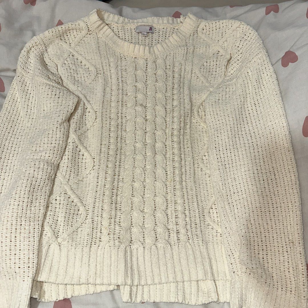 Cream Cable Knit Sweater Size L (Category: Coats, Jackets and Outerwear) located in Las Pinas. Submitted by gaea.d (Listing ID 1461942210, Image 1). Description: - Cream colored cable knit sweater - Brand: SO - Size: L - Visible cabinet stains but can still be treated or washed.