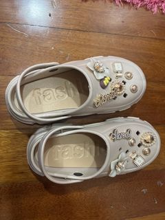 (Category: ) located in . Submitted by cottoncandyna (Listing ID 1461978869, Image 1). Description: .