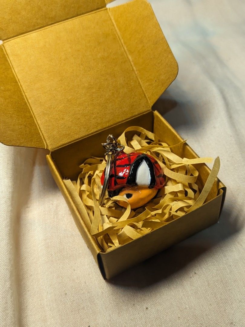 Customized Hirono Keychain Figurine (Category: Handmade Craft) located in Manila. Submitted by xairilll (Listing ID 1461933432, Image 1). Description: 2 sizes available, 220 for the big head keychain. Can be customized just send a reference picture.