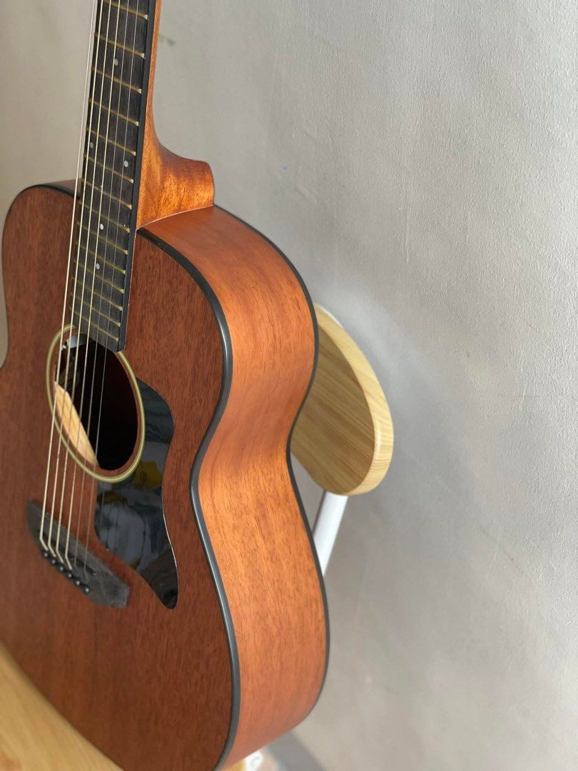 D&D Acoustic Guitar (Category: Musical Instruments) located in Manila. Submitted by aman.sinaya01 (Listing ID 1461809956, Image 2). Description: D&D Acoustic Guitar – Includes receipt, bag, and stand Location: Taft Avenue, Vito Cruz Options: Meet-up or Pick-up only Note: Please send a direct message if you are a serious buyer so we can transact using my account. Video call upon pick-up is available for mutual security and assurance..