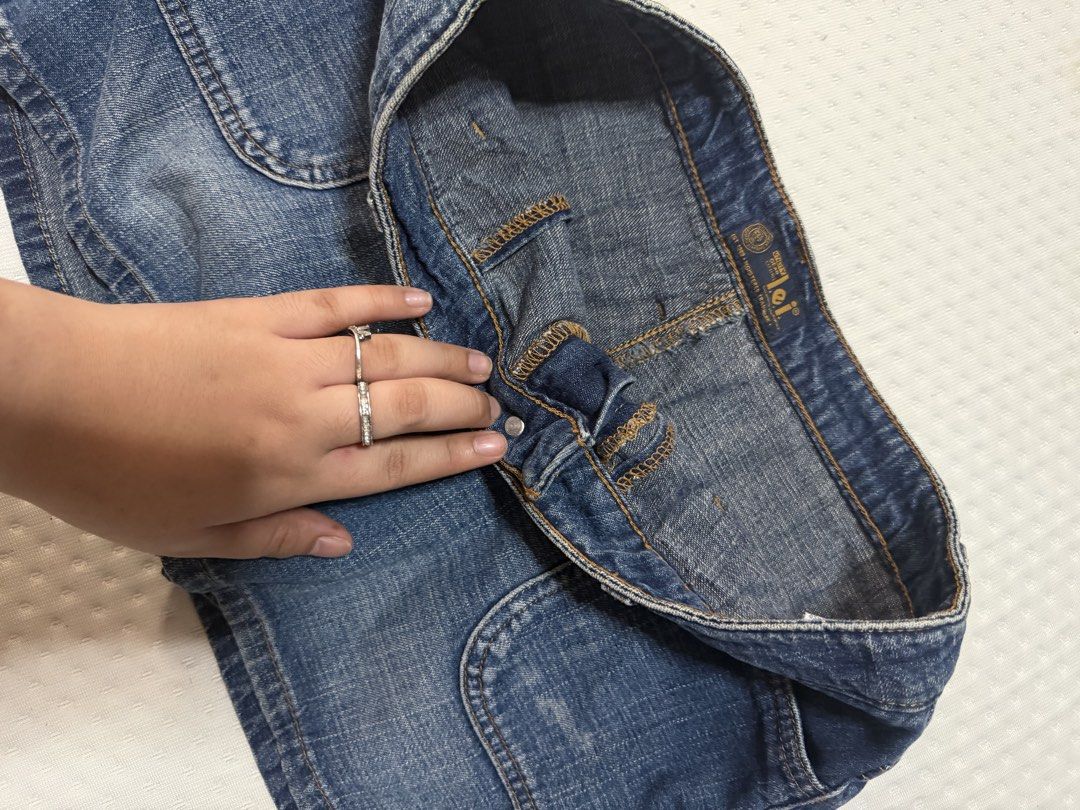 Denim Skort (Category: Shorts) located in Manila. Submitted by pinkyswearshop2.0 (Listing ID 1461848945, Image 3). Description: .