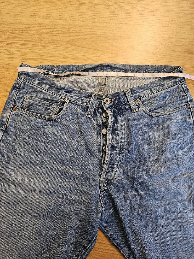 Denime Selvedge Jeans Size 36 (Category: Jeans) located in Manila. Submitted by aab27 (Listing ID 1462028825, Image 3). Description: Denime G978 WW2 Cut Jeans Size: 36 With normal signs of wear and fades. No major issues. Pre-owned altered (leg opening/hem) Denime selvedge pants. Please see the photos for the custom measurements and minor issue. A pair of mid-wash wide straight-leg selvedge denim jeans from the renowned Japanese heritage brand De