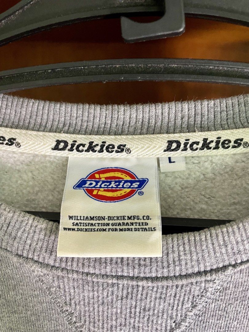 DICKIES (Category: Coats, Jackets and Outerwear) located in Davao. Submitted by the_rare_hustla (Listing ID 1461826907, Image 3). Description: DICKIES Issue None Need Wash Only Color rate 10/10 Width - 23 Length - 26 Size L on tag Fit To Med-Large Dm If Interested!.