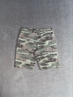 (Category: ) located in . Submitted by arcane_thrift (Listing ID 1461883620, Image 1). Description: .