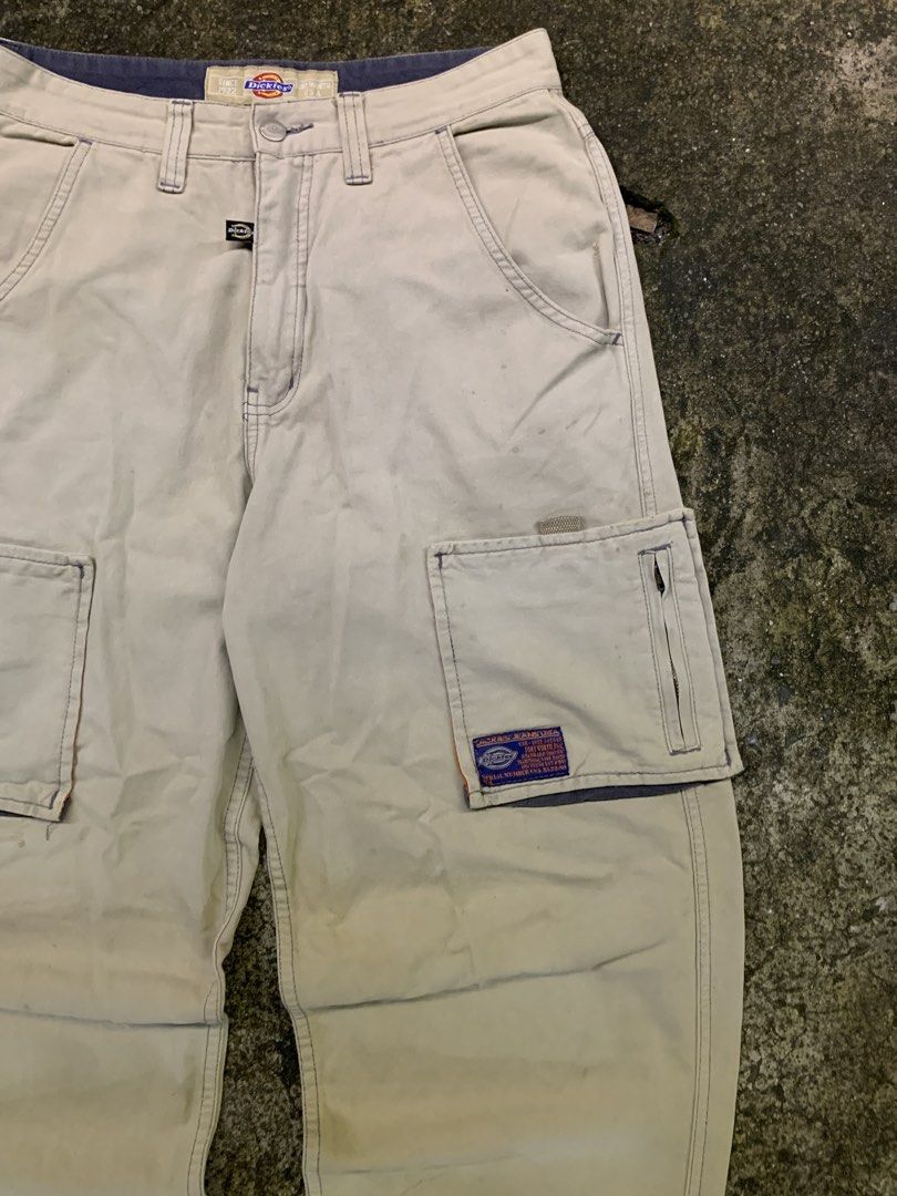 Dickies Cargo Pants Beige Workwear Style (Category: Jeans) located in Manila. Submitted by loyspalencia (Listing ID 1461848524, Image 3). Description: - Classic Dickies cargo pants - Light beige color - Durable workwear style - Multiple storage pockets - Zippered side pockets - Button and zip fly - Comfortable fit for everyday wear - Perfect for casual outfits - Vintage Dickies Khaki Cargo Pants Dimes: W-21 / L-29 / Waistline-16 / Helm-8.5 (30 on