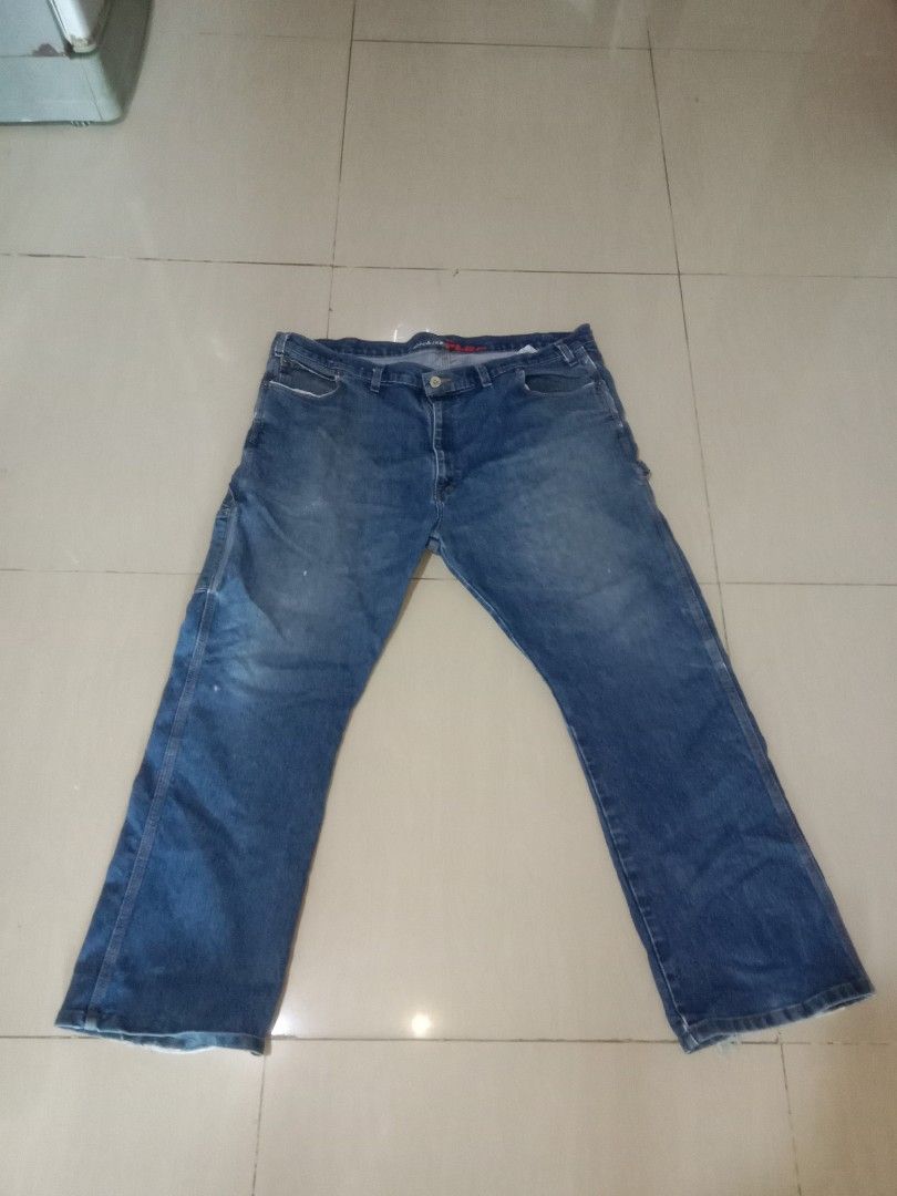 Dickies carpenter pants (Category: Activewear) located in Cavite. Submitted by kabiteboy (Listing ID 1461805716, Image 1). Description: dickies carpenter pants size 40×30 41 length 10 hem.