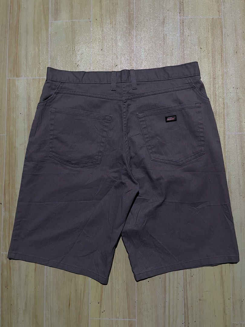 Dickies Genuine Jorts (Category: Clothes Drying Rack) located in Santo Tomas. Submitted by thriftthreadapparel (Listing ID 1461877586, Image 2). Description: Dickies Genuine Jorts Waistline 34 Length 21 Thigh 11.5 Hem 11.5 Excellent Condition Issue nasa pic 📌J&T Courier .