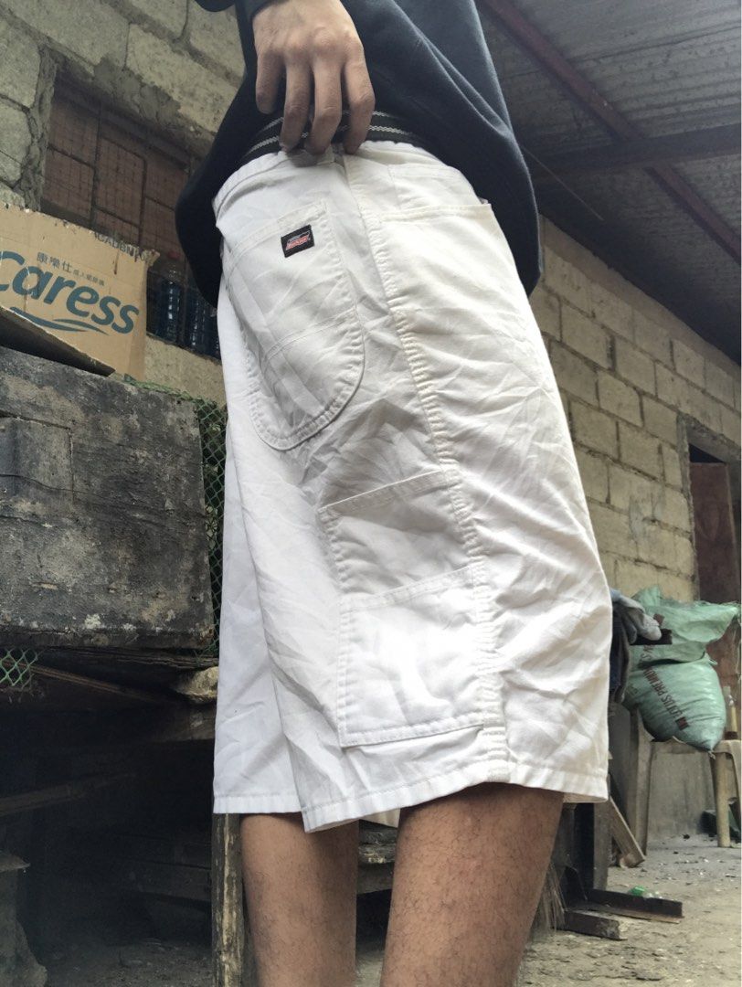 dickies white jorts carpenter (Category: Shorts) located in Manila. Submitted by franceleeb33468 (Listing ID 1461501054, Image 1). Description: dkies white jorts carpenter Waist 36 Length 22 Leg open 11.5 No issue Missing tags Price 450 📍loc negros occidental Dm me💸.