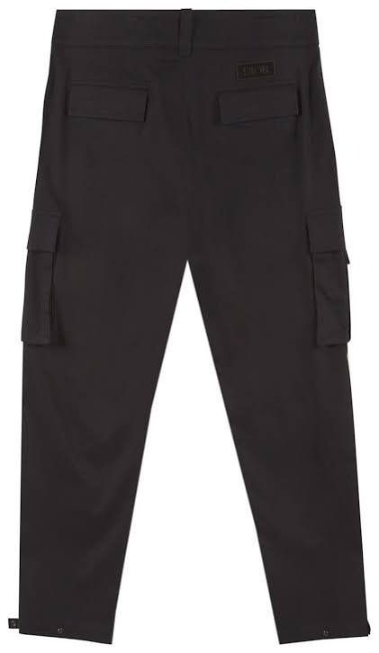 Dior Logo Patch Cargo pants (Category: Luxury Apparel) located in Quezon City. Submitted by johnpaulperezzz (Listing ID 1461898788, Image 2). Description: NAME: Dior Logo Patch Cargo pants COLOR: Black SIZE: 46 FIT: 30 Dimension: Waist: 15 Inseam: 27 Front Rise: 13 Thigh: 11 Knee: 8 Leg Opening: 7 CONDITION: 9/10 ISSUE: -none PRICE: 15k .
