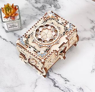 (Category: ) located in . Submitted by iridescentnature (Listing ID 1461927611, Image 1). Description: .