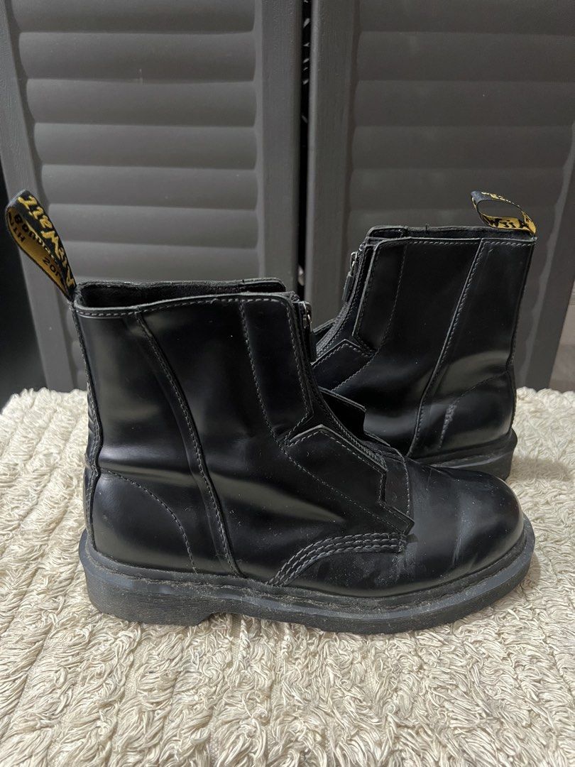 Doc Martens x A Cold Wall Boots (Category: Casual Shoes) located in Angono. Submitted by odd.fitt (Listing ID 1461972568, Image 1). Description: Thrifted Like new, used once after buying No box Creased Walang pudpod 8.5 US men 42 EU 26.5 cm.