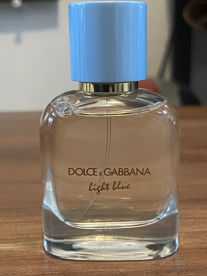 Dolce & Gabbana Light Blue EDP 50ml (Category: Fragrance & Deodorants) located in Quezon City. Submitted by brightwall (Listing ID 1461798117, Image 1). Description: - Authentic Dolce & Gabbana Light Blue EDP - Size: 50ml / 1.7 fl oz - Design: Light blue cap with gold accents - Scent Profile: Ideal for everyday wear.