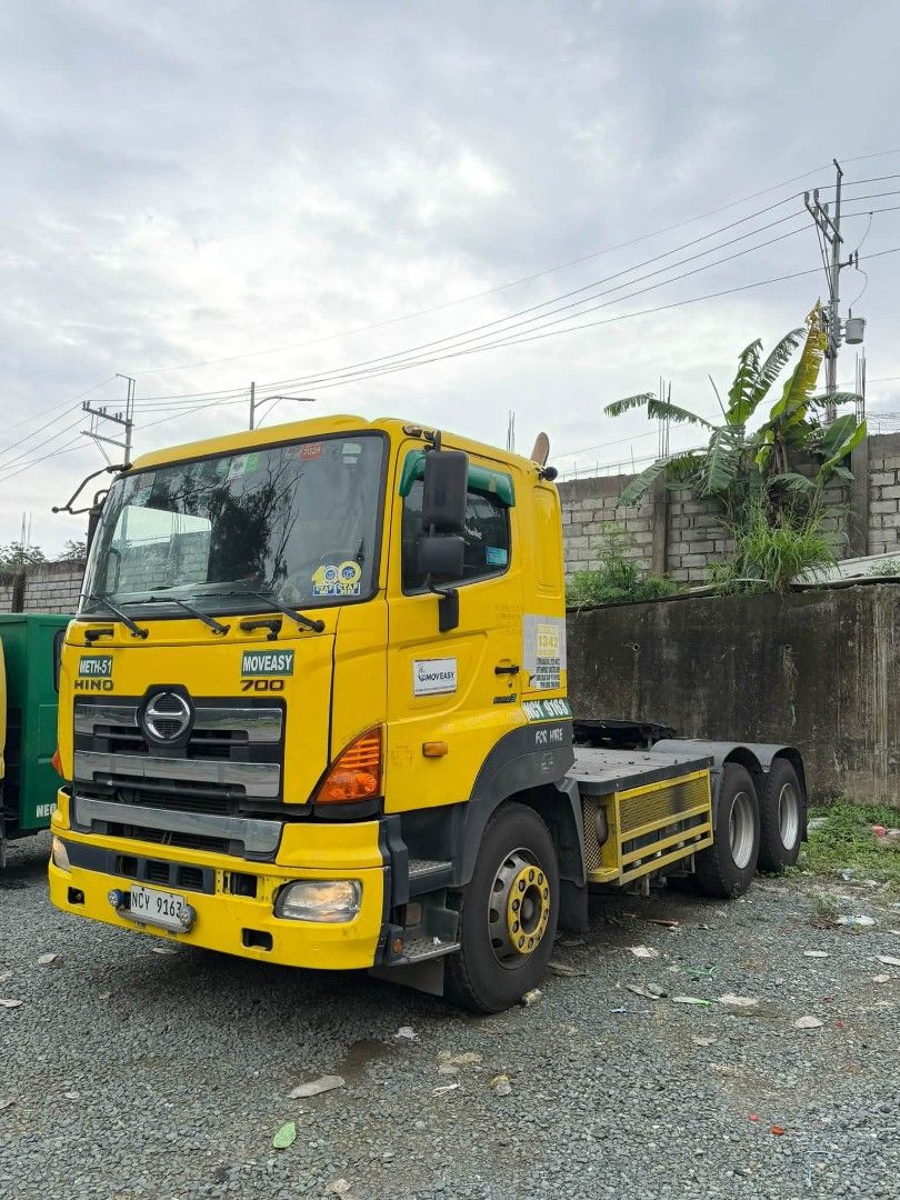 Dongfeng Star 1.3 Elegant (M) (Category: Used Cars) located in Antipolo. Submitted by april_09 (Listing ID 1461826009, Image 2). Description: hino 10w tractor head 11units available trailer bed 40ft 8units available tawag lang sure buyer 09679866361 LAHAT sariwa 2016/2018/2015 location:montalban rizal.