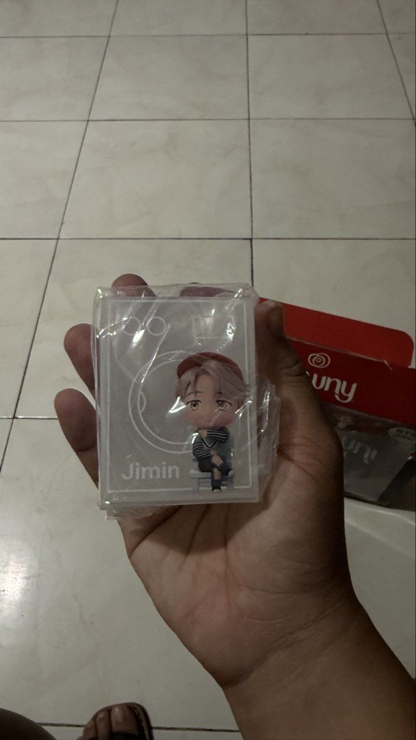 Downy TinyTAN BTS Fabric Softener Set with Collectible Cup (Category: Designer & Blind Box Toys) located in Manila. Submitted by nobleangel (Listing ID 1461887846, Image 2). Description: - Limited Edition Downy Fabric Softener Set - Features adorable TinyTAN characters from BTS - Includes two popular scents: Passion and Mystique - Comes with a collectible measuring cup (7 unique designs to collect!) - Ideal for BTS fans and ensuring your laundry 