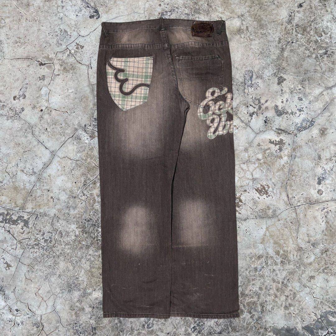 ECKO UNLTD PLAID SPELLOUT JEANS (Category: Jeans) located in Manila. Submitted by zstudios69 (Listing ID 1461993594, Image 1). Description: READ READ READ READ READ!!!!! DETAILED PHOTOS ARE POSTED 36 on tag Dimensions: W: 36 L: 45 T: 14.5 H: 10 Issue(s): Minimal Scratches NEGOTIABLE DM ME YOUR OFFERS DM FOR DETAILED PICTURES Will give a good deal if you purchase another garment from my account A great piece to add to your fly ass wardrobe SHIPPIN