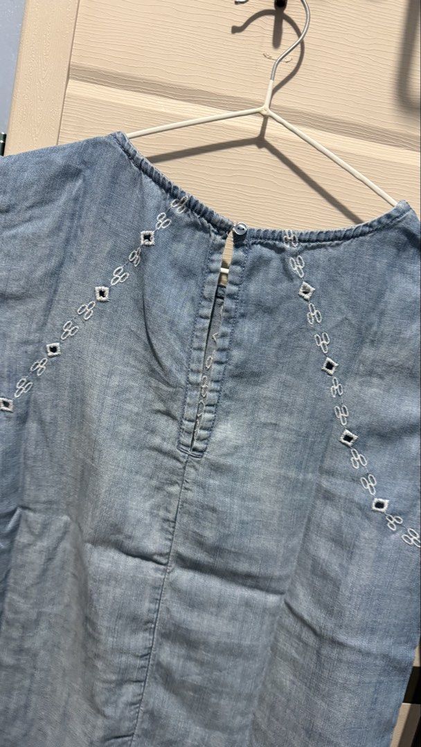 Embroidered Denim Top (Category: Blouses) located in Quezon City. Submitted by dinesaur (Listing ID 1461925039, Image 3). Description: .
