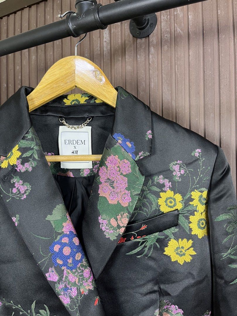 Erdem - H&M Double Breasted Floral Blazer (Category: Coats, Jackets and Outerwear) located in Cabanatuan. Submitted by cabsygoods (Listing ID 1461852259, Image 2). Description: Erdem - H&M Double Breasted Floral Blazer Width 20 Length 28 Very good condition No issue Color rate 9/10 Dm to purchase! 📩.
