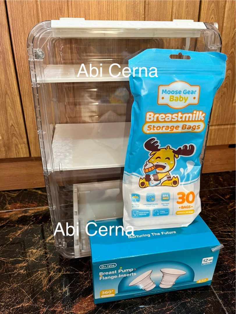 Eufy S1 Pro Breast Pump (Category: Breastfeeding & Bottle Feeding) located in Meycauayan. Submitted by abicerna (Listing ID 1461833248, Image 2). Description: Eufy S1 Pro Heated Wearable Breast Pump Complete inclusions with box Used less than 5x only With FREE: 3-tier Bottle Organizer, sealed moosegear breastmilk bag, Dr Isla Flange inserts Location: Meycauayan, Bulacan.
