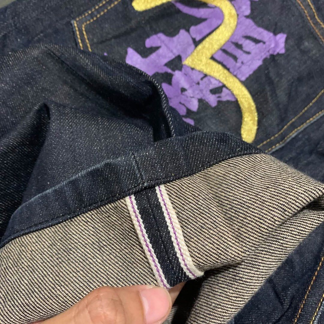 EVISU (Category: Shorts) located in Dasmarinas. Submitted by crzdajhrme (Listing ID 1461924903, Image 3). Description: EVISU SELVEDGE SIZE 32-34 LENGTH 38.