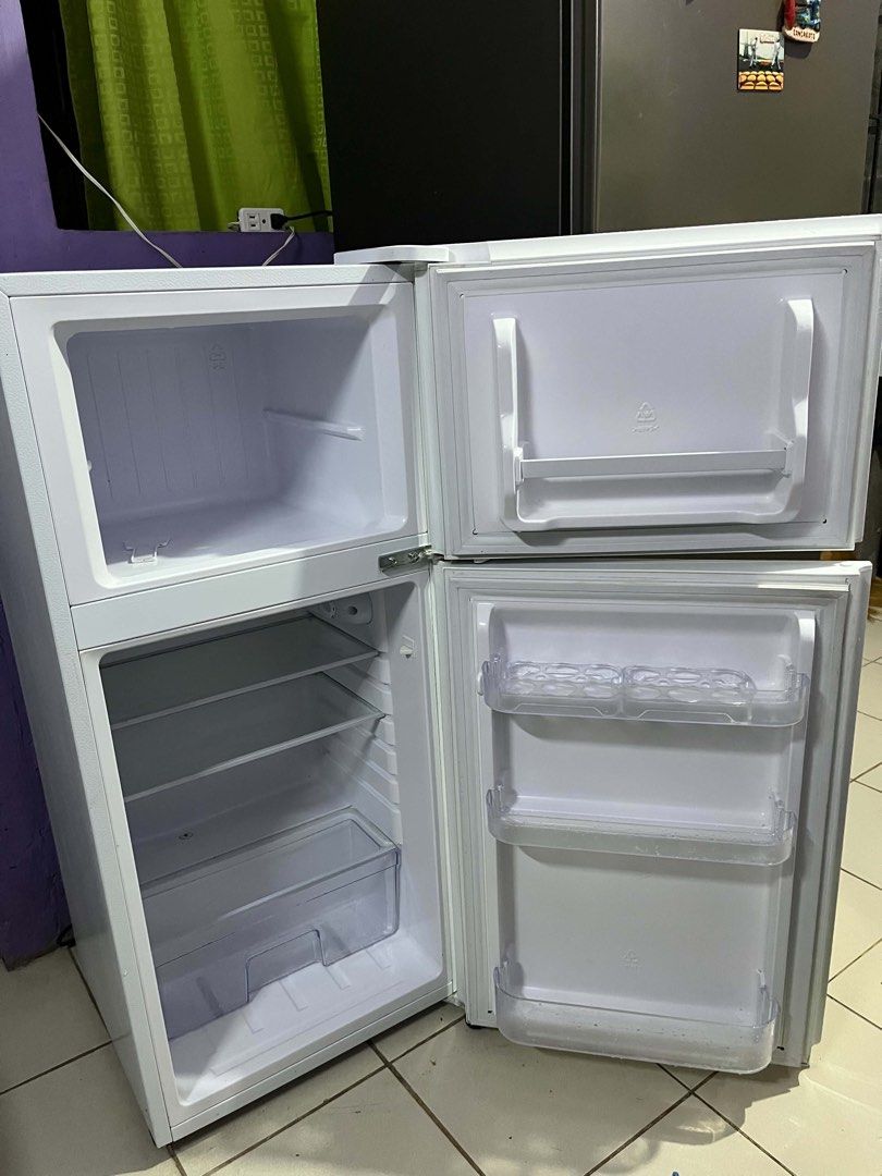 Ezy Direct Cool Manual Defrost Refrigerator (Category: Refrigerators and Freezers) located in Manila. Submitted by restock2.0 (Listing ID 1461860364, Image 2). Description: - Ezy Direct Cool Refrigerator - Manual Defrost - Keeps food fresh and cool - Energy saving LED light - Ideal for small spaces - Clean interior - Ready for a new home.