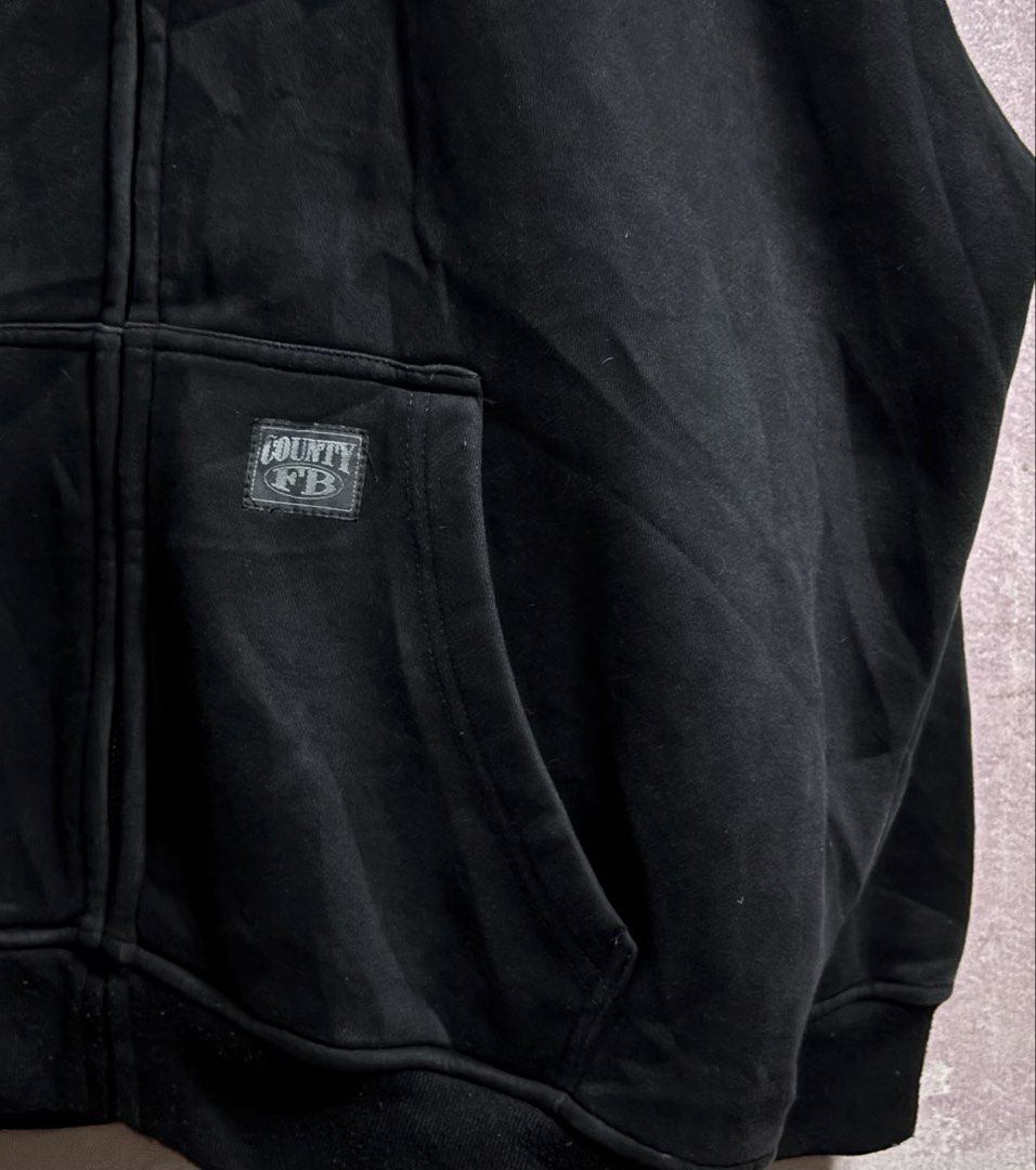 FB COUNTY ZIP UP JACKET (Category: Activewear) located in Manila. Submitted by mangbebong_05 (Listing ID 1461922181, Image 2). Description: FB COUNTY ZIP UP JACKET MEDIUM ON TAG WIDTH 26 LENGTH 29 EXCELLENT CONDITION .