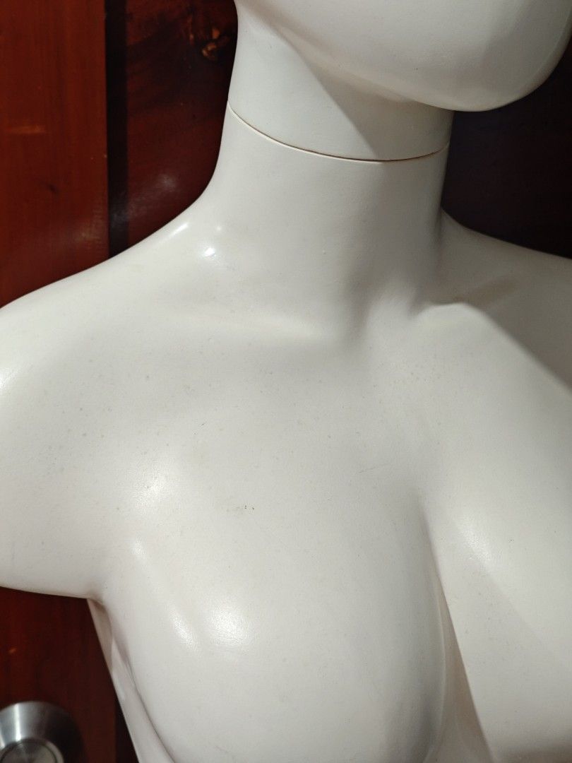 Fiber mannequin (needs repaint) (Category: Everything Else Others) located in Quezon City. Submitted by snowfrostkhloething (Listing ID 1461860174, Image 3). Description: nova qc.