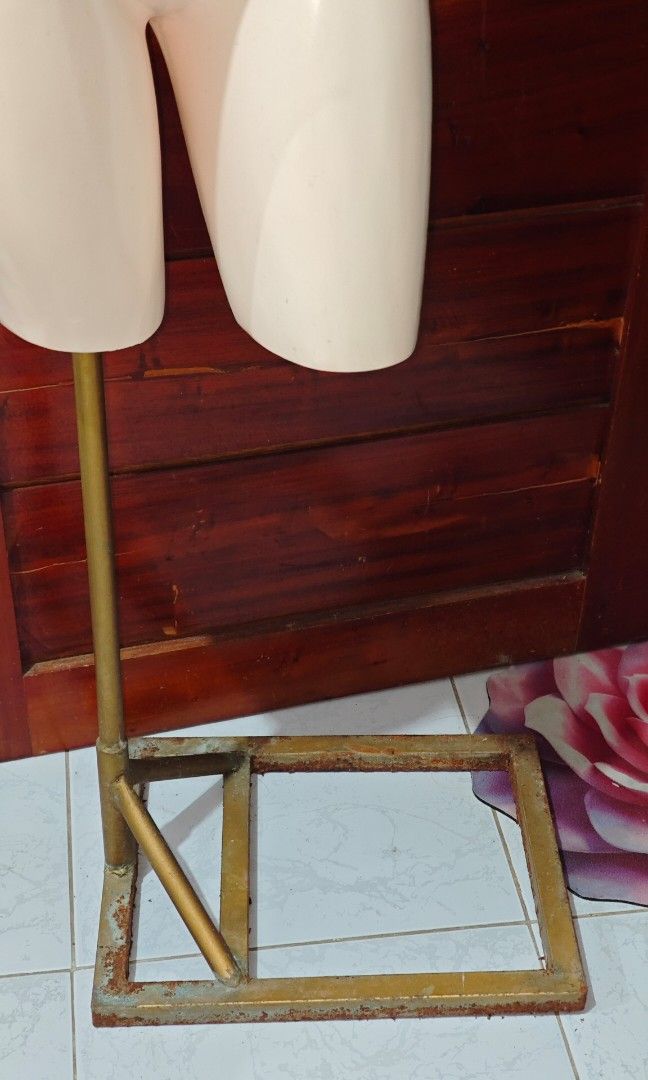 Fiber mannequin (needs repaint) (Category: Everything Else Others) located in Quezon City. Submitted by snowfrostkhloething (Listing ID 1461860174, Image 2). Description: nova qc.