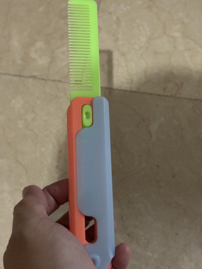 Fidget comb (Category: Other Stationery & Craft) located in Manila. Submitted by vintageaccessories (Listing ID 1461846534, Image 1). Description: .