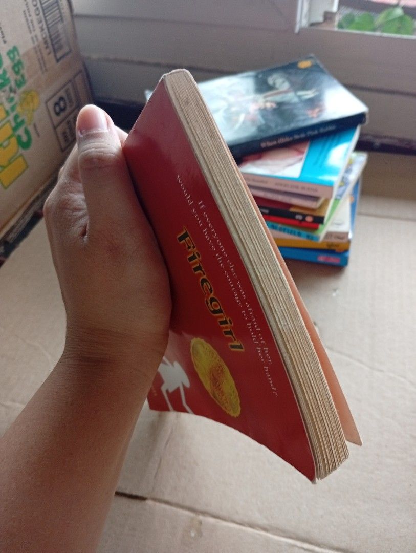 Firegirl by Tony Abbott Scholastic Paperback (Category: Storybooks) located in La Trinidad. Submitted by cla.rissa317 (Listing ID 1461964788, Image 3). Description: 🌻❣️AVAILABLE❣️🤗🌿 Authentic Books Well Used, expect dents, creases, foxing, tanning...etc Location: Benguet Kindly message me for more inquiries and for your orders, thank you. I'll send more photos upon request☺️ For Dropping (COP/GCash) 🍂Malcolm Square, Baguio 🍂Km5, Pico, La Tri