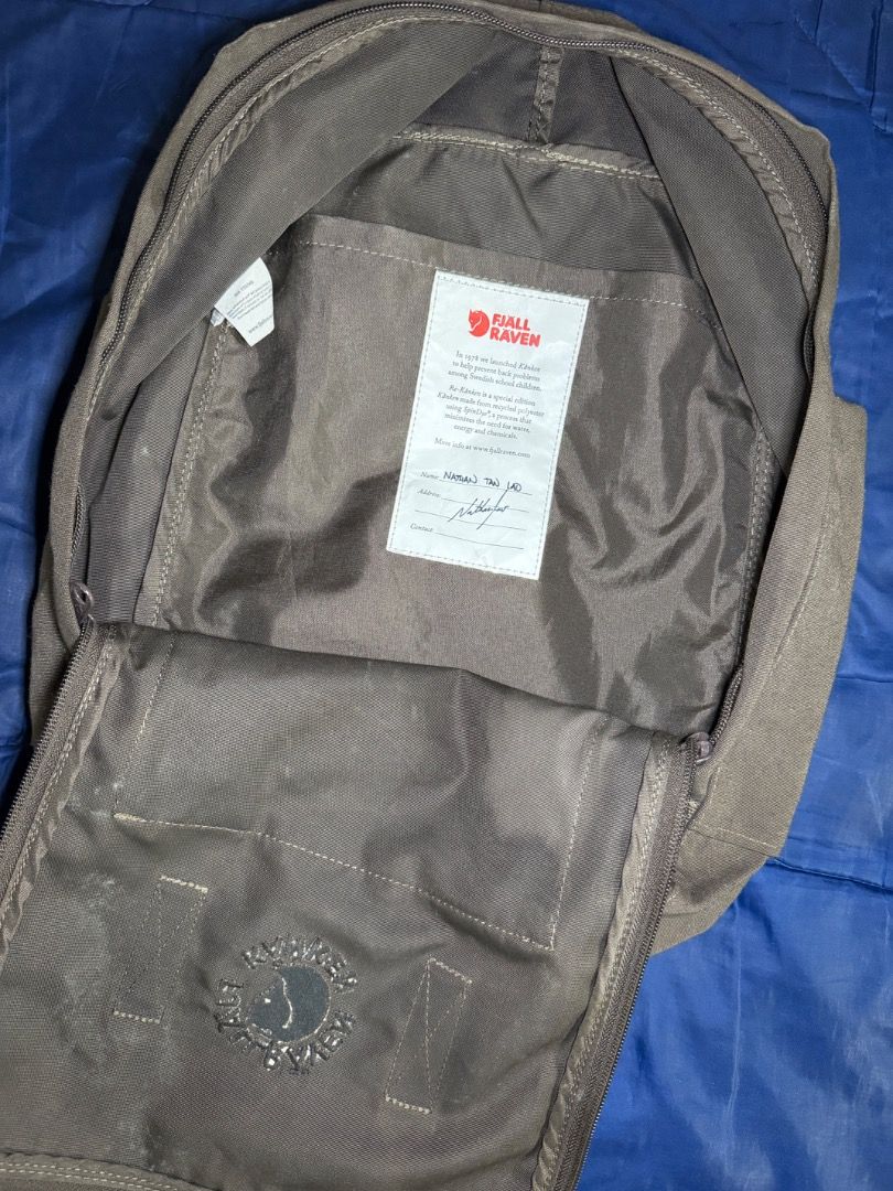 Fjall Raven Kanken - Olive Green Backpack (Canvas) (Category: Backpacks) located in Las Pinas. Submitted by nproducts (Listing ID 1461938039, Image 2). Description: Type: Backpack w/ Laptop provision Color: Olive Green Bought from: Sports Shop - Hongkong Classification: 100% Original item Condition: Good as new, used several times Reason for selling: Im using a new TUMI Alpha Bravo Backpack new edition Selling Price: P 10,000.00 (Negotiable) - Au