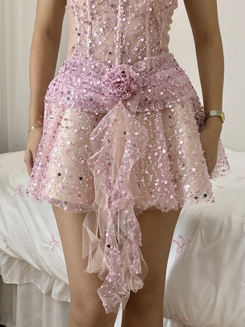 For Rent: Amour Etoile (Category: Dresses) located in Carmona. Submitted by pinkprincess.rentals (Listing ID 1461860428, Image 2). Description: ౨ৎ Rental Dress in Biñan, Laguna ౨ৎ Amour Etoile for rent! ౨ৎ Size S on tag (model: S) ౨ৎ ₱400 for 3 days.