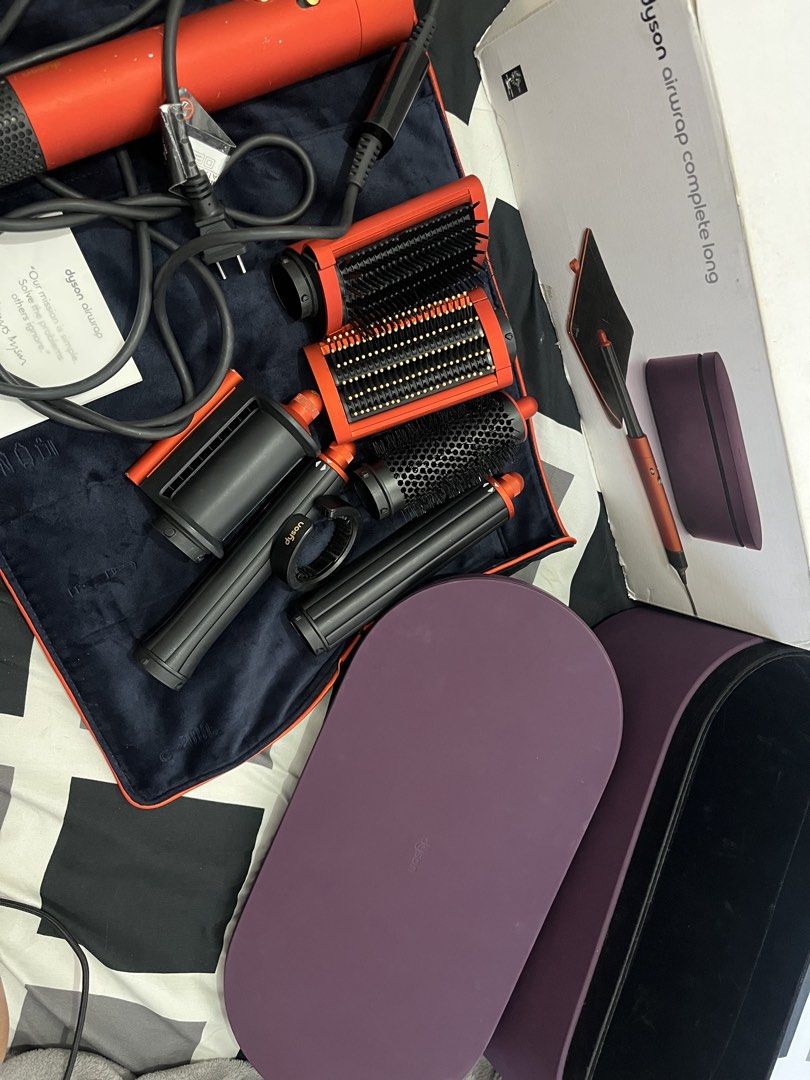 FOR SALE: Dyson Airwrap Multi-Styler (Complete Set) (Category: Hair) located in Pasig City. Submitted by kimmyjoy05 (Listing ID 1461798399, Image 2). Description: Selling my pre-loved Dyson set. Birthday gift ko ito sa sarili ko kaya napaka-ingat at well-maintained, pero selling low now since badly needed lang. Price: ₱20,000 (Slightly negotiable) Original Purchase Price: ₱37,000 Age/Condition: 1 year and 9 months old | 9.5/10 condition, halos hi