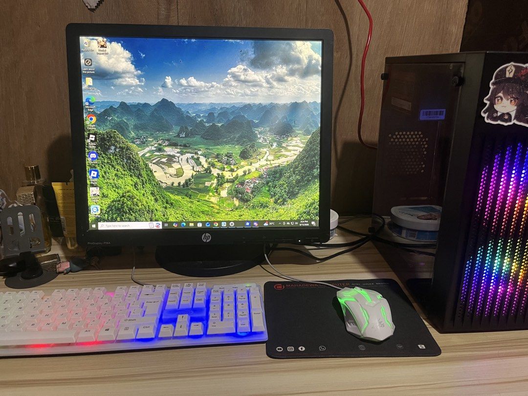 For sale pc set (Category: Desktops) located in Manila. Submitted by vamola.ku0ki (Listing ID 1462003339, Image 1). Description: 💻 FULL SPECS * CPU: Intel Core i3-4170 — 4th Gen * Motherboard: H81 * RAM: 8GB DDR3 * Storage: 128GB SSD + 500GB HDD * PSU: YGT 500W * Case: InPlay Lite X220 RGB * Monitor: HP ProDisplay P19A 19” * Keyboard: RGB Keyboard * Mouse: RGB Gaming Mouse * 🎁 FREE: Cat6 LAN Cable ✅ CONDITION ✔️ Working & tested ✔️ SSD + HDD wo