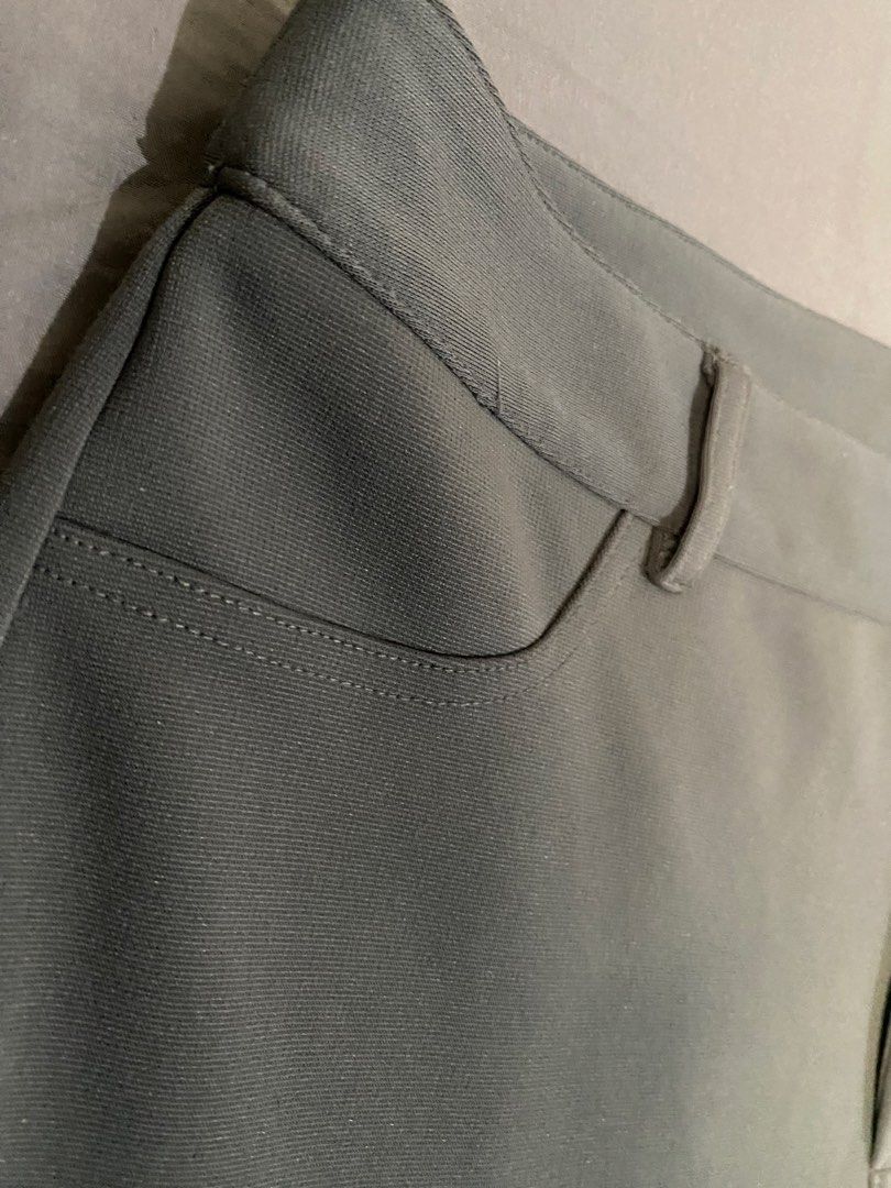 Forever21 Slim Fit trouser Pants (Category: Jeans) located in Antipolo. Submitted by saphnie (Listing ID 1461891844, Image 2). Description: Forever21 Good as new(pwede sa maselan) No issue Check all you want upon meet up Location:Lower Antipolo Cogeo KFC meet up Lalamove COD nearby area Shipping nationwide via J&T (cashG).