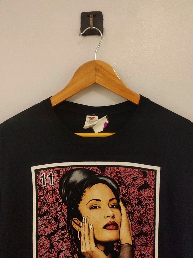 FOTL La Reina Selena Tee (Category: Tshirts & Polo Shirts ) located in Ibajay. Submitted by trendholicrepublique (Listing ID 1461959308, Image 2). Description: Off/Legit FOTL La Reina Selena Tee 359 Php Color Rate 10/10 Medium On Tag Dimes 19.5 x 27 Very Good to Excellent Condition with tag.
